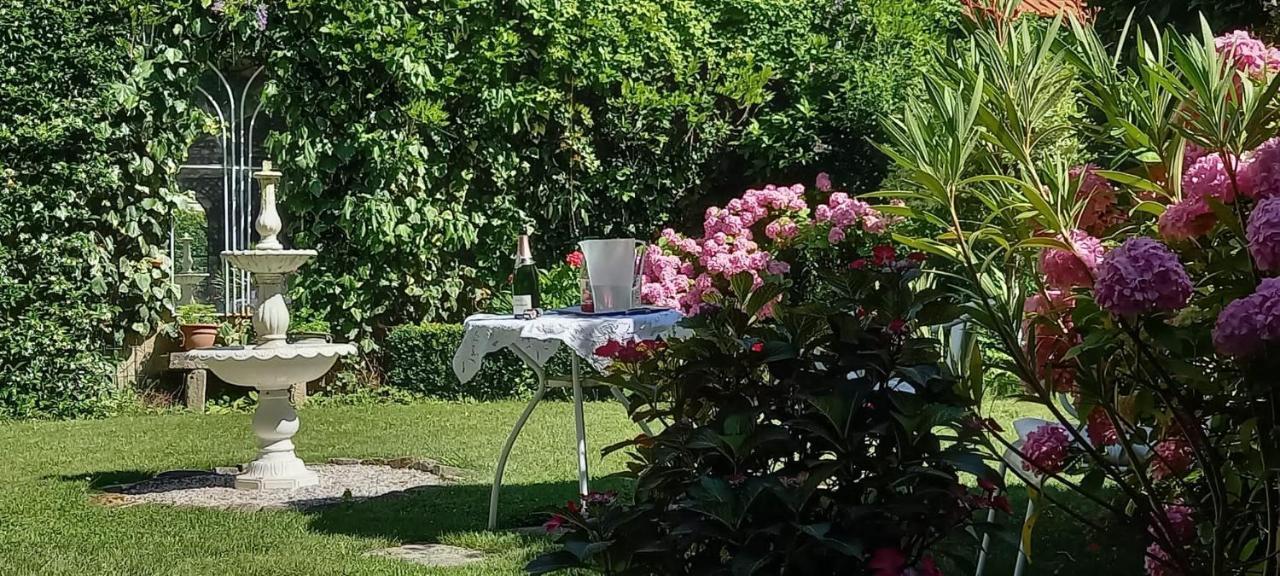 Home Sweet Home Garden Bourges Esterno foto